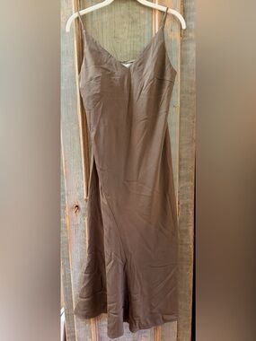 OLIVE Women's V-Neck Tunic Dress in Deep Brown
